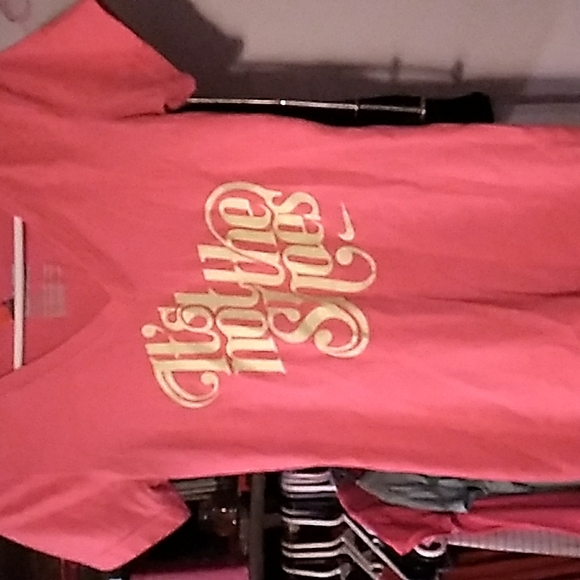 Women's size XS Nike Dri-FIT t-shirt - Picture 1 of 2
